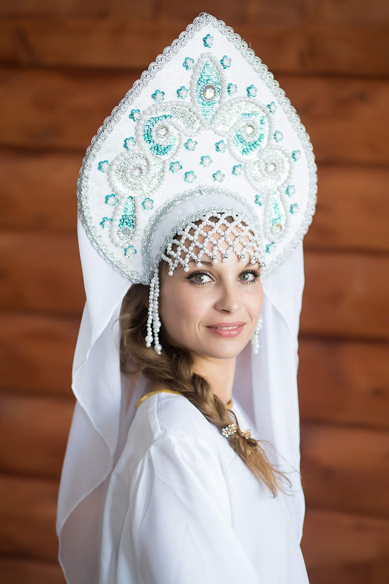 Венчальный кокошник