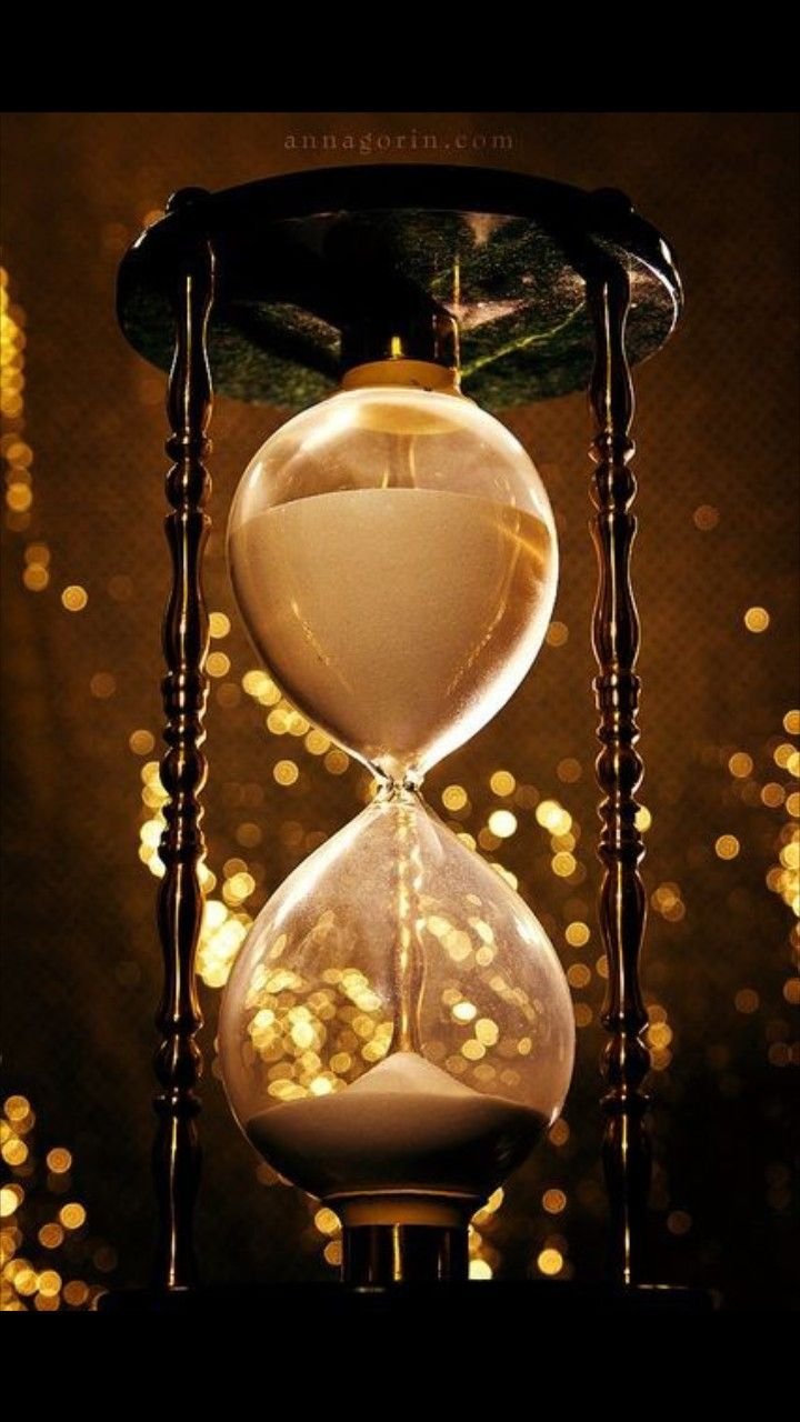 Песочные часы максимальное время. Песочные часы. Старинные песочные часы. Волшебные песочные часы. Новогодние песочные часы.