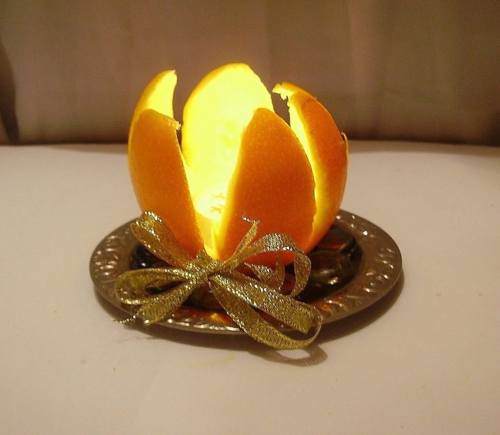 Подсвечник из апельсина