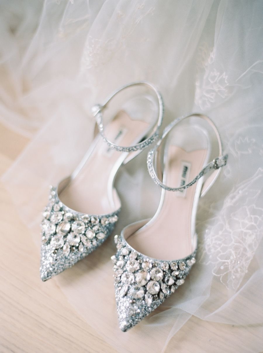 Обувь без каблука под свадебное платье