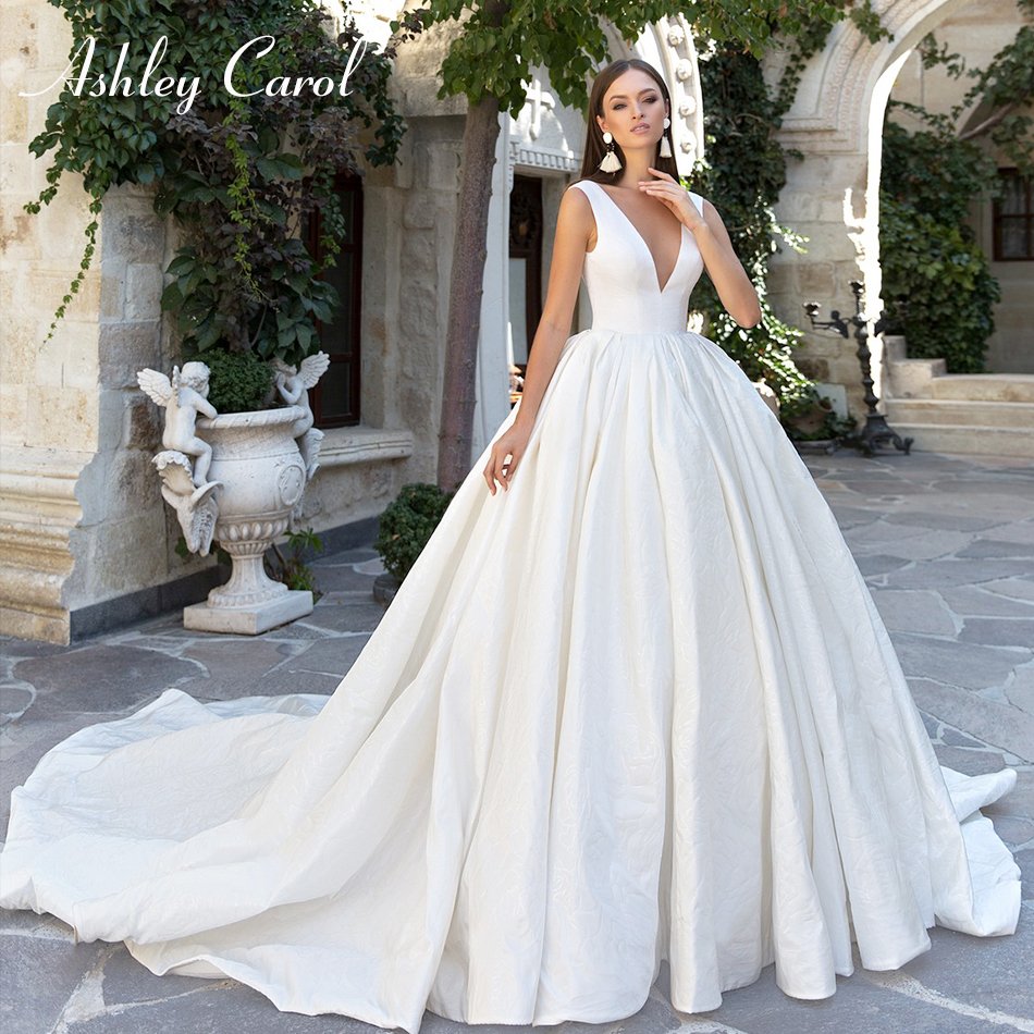 Свадебные платья Pronovias 2023
