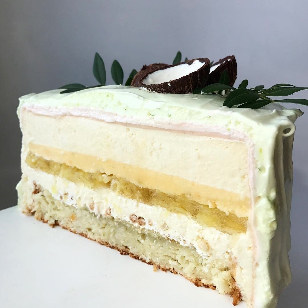 Коржи из кокосовой муки