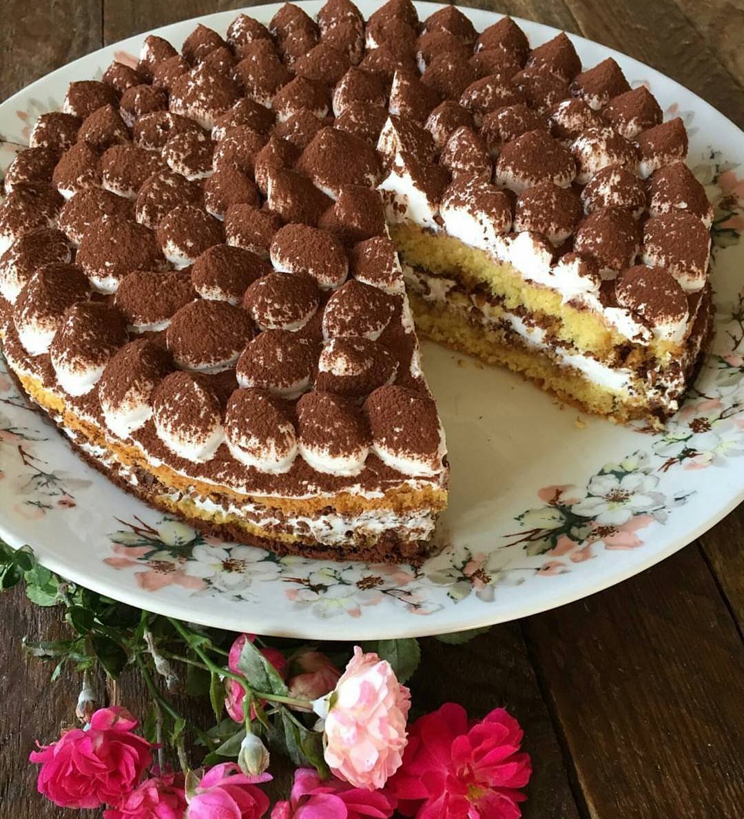 Вкусные тортики и простенькие