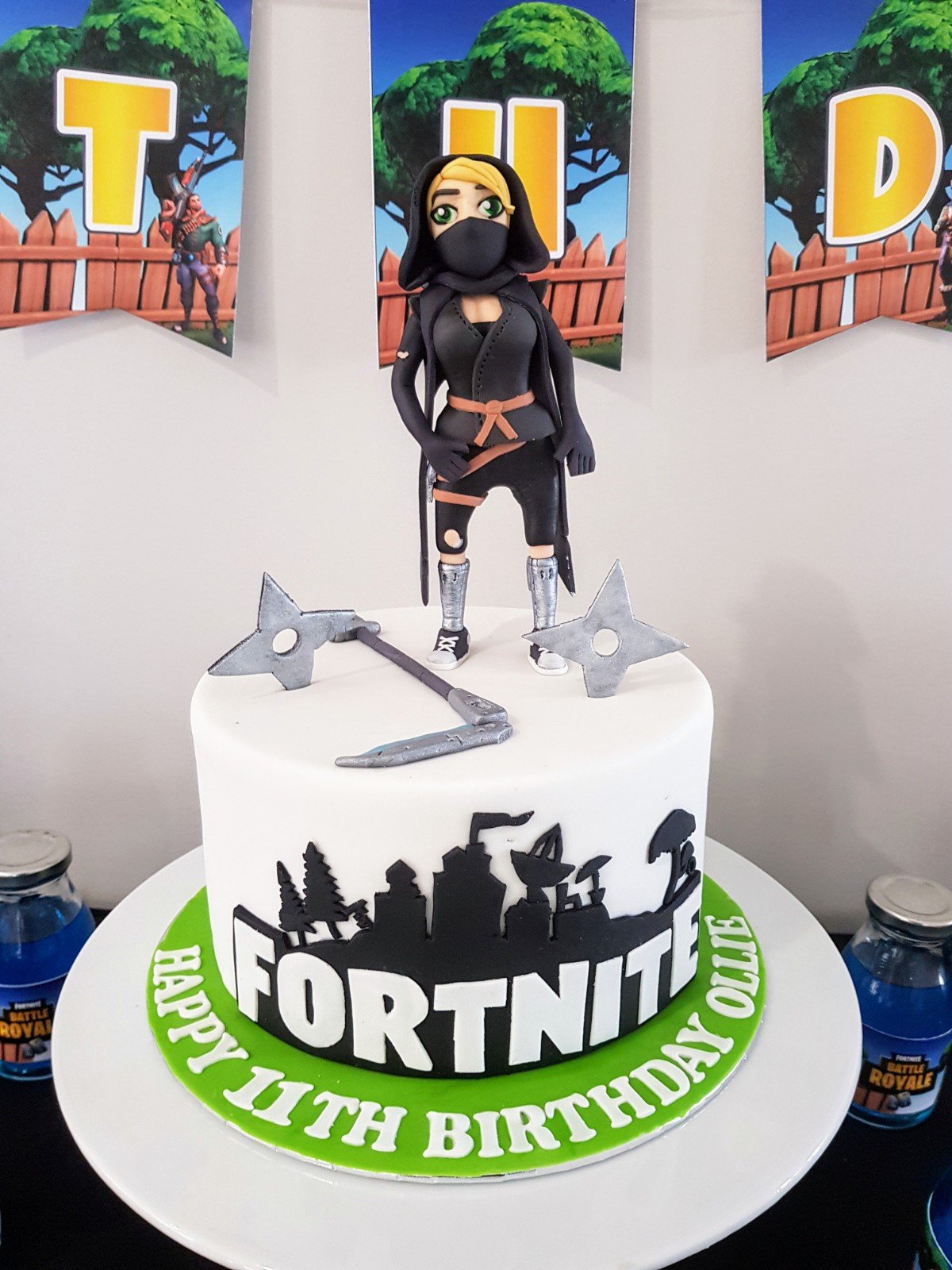 Игра Fortnite торт