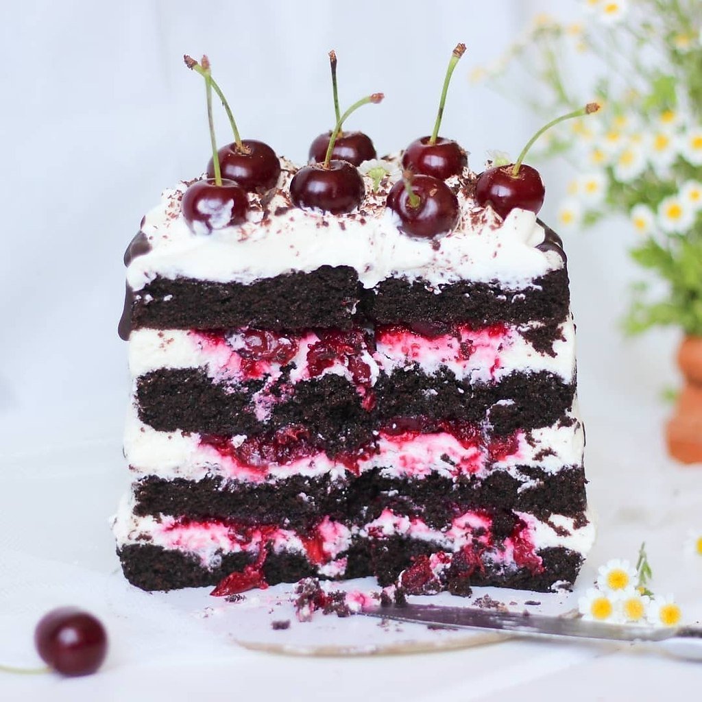 Торт "чёрный лес" (Black Forest Cake)