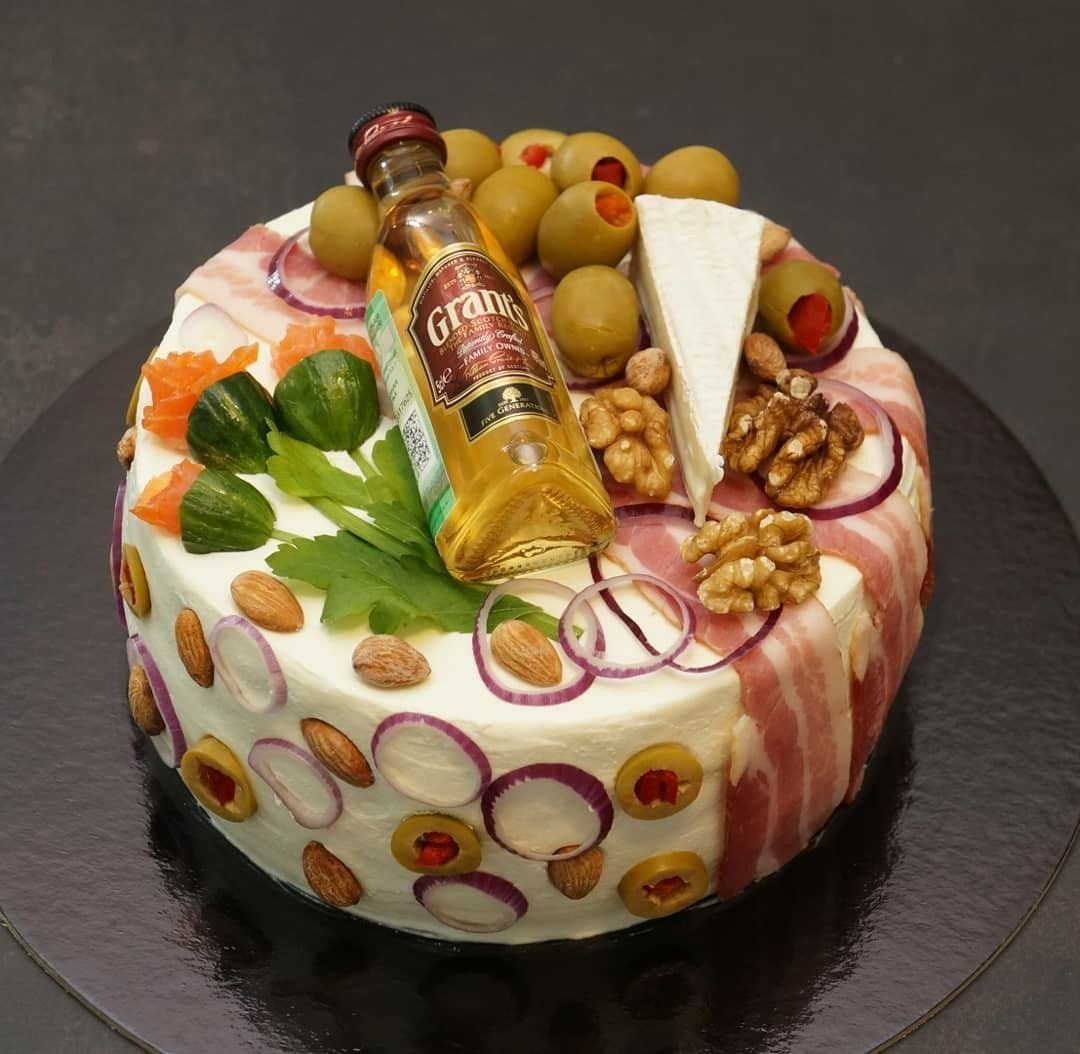 Мясной торт свадебный
