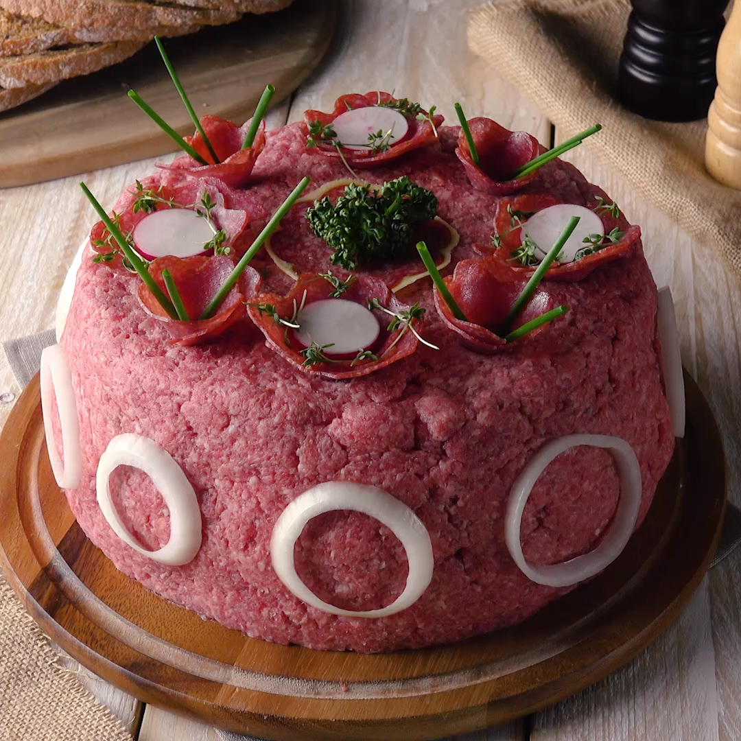 Торт из мяса