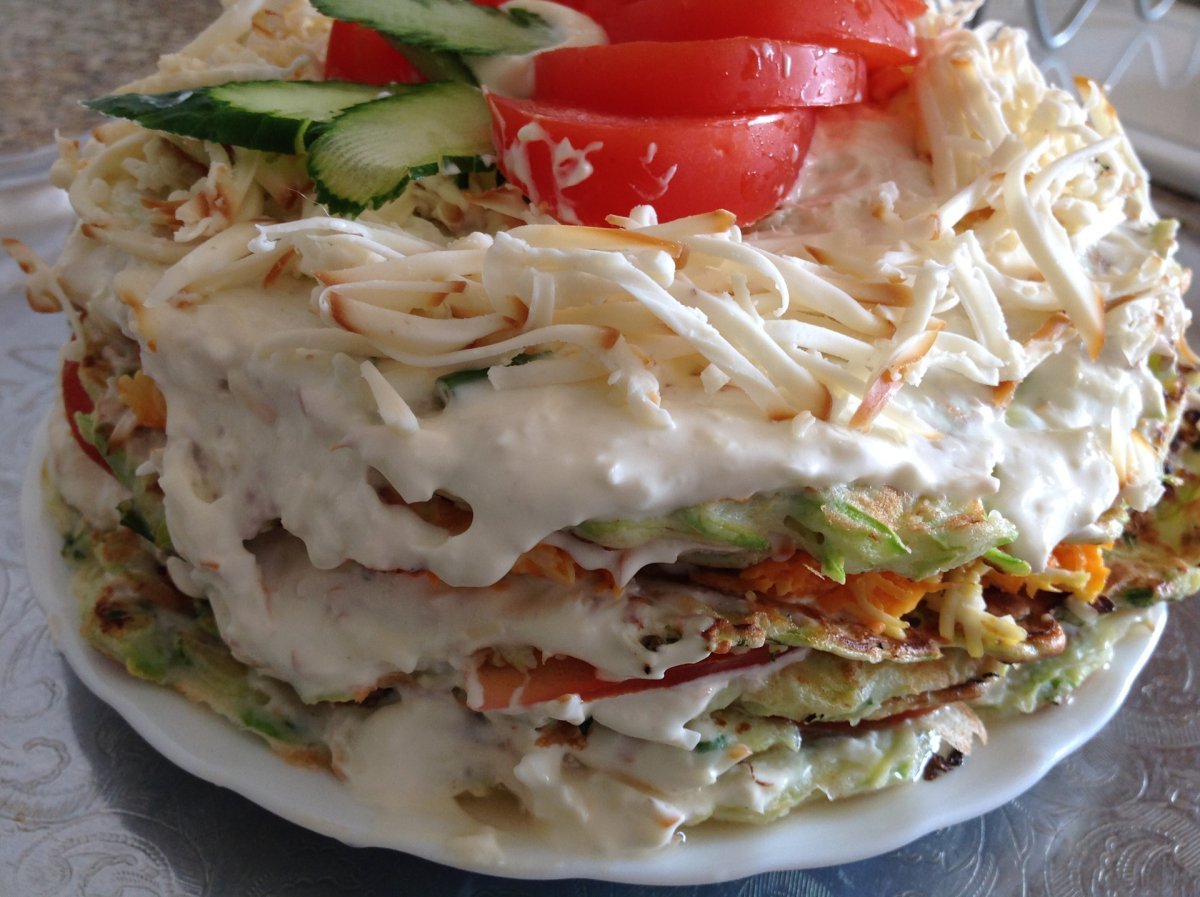 Кабачковый закусочный торт