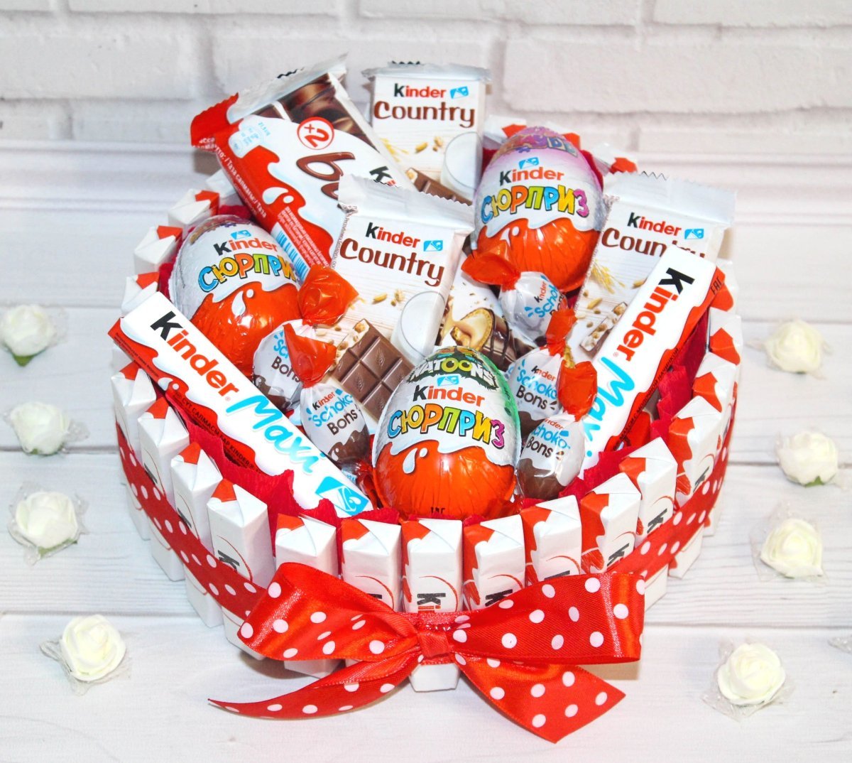 Сладкий подарок kinder