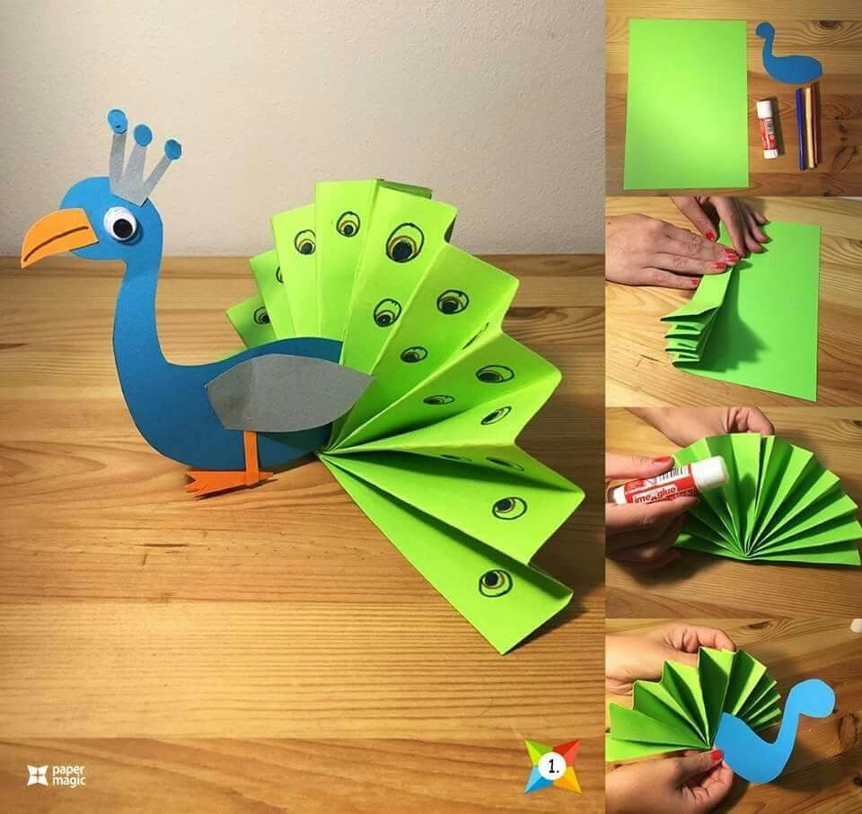 Павлины из пластиковых бутылок