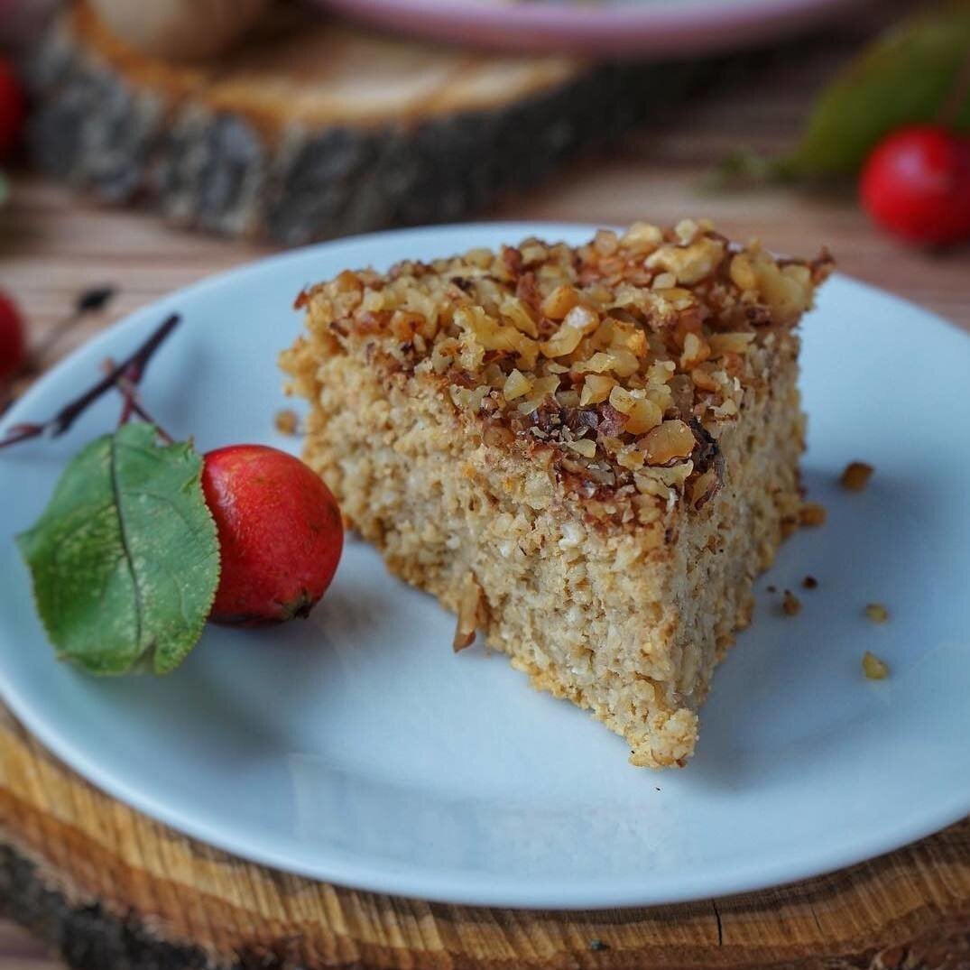 Кекс с клюквой и грецкими орехами
