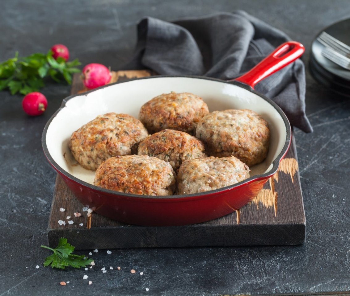 Торт из куриного фарша на сковороде