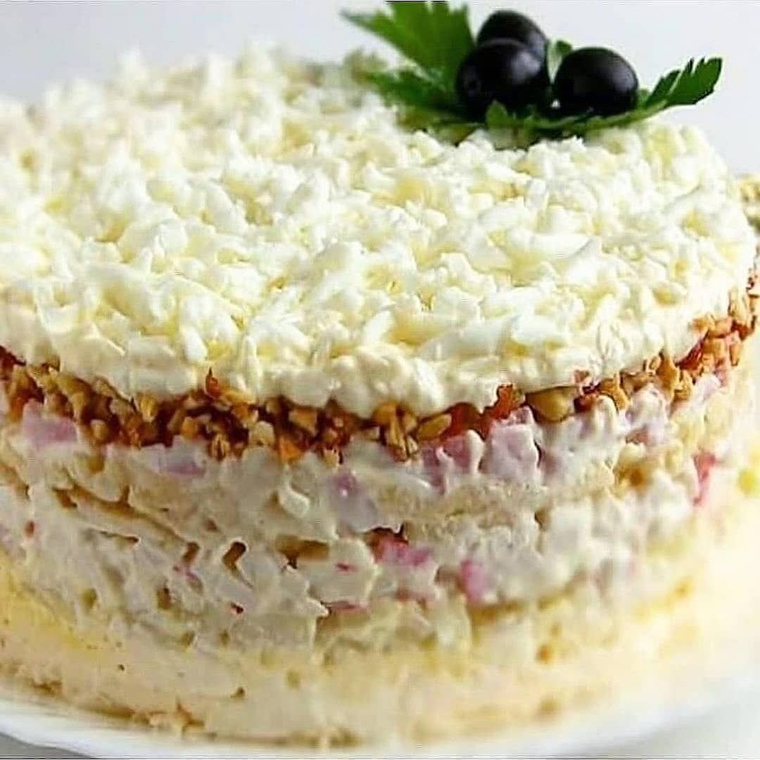 Закуска торт из крабовых палочек