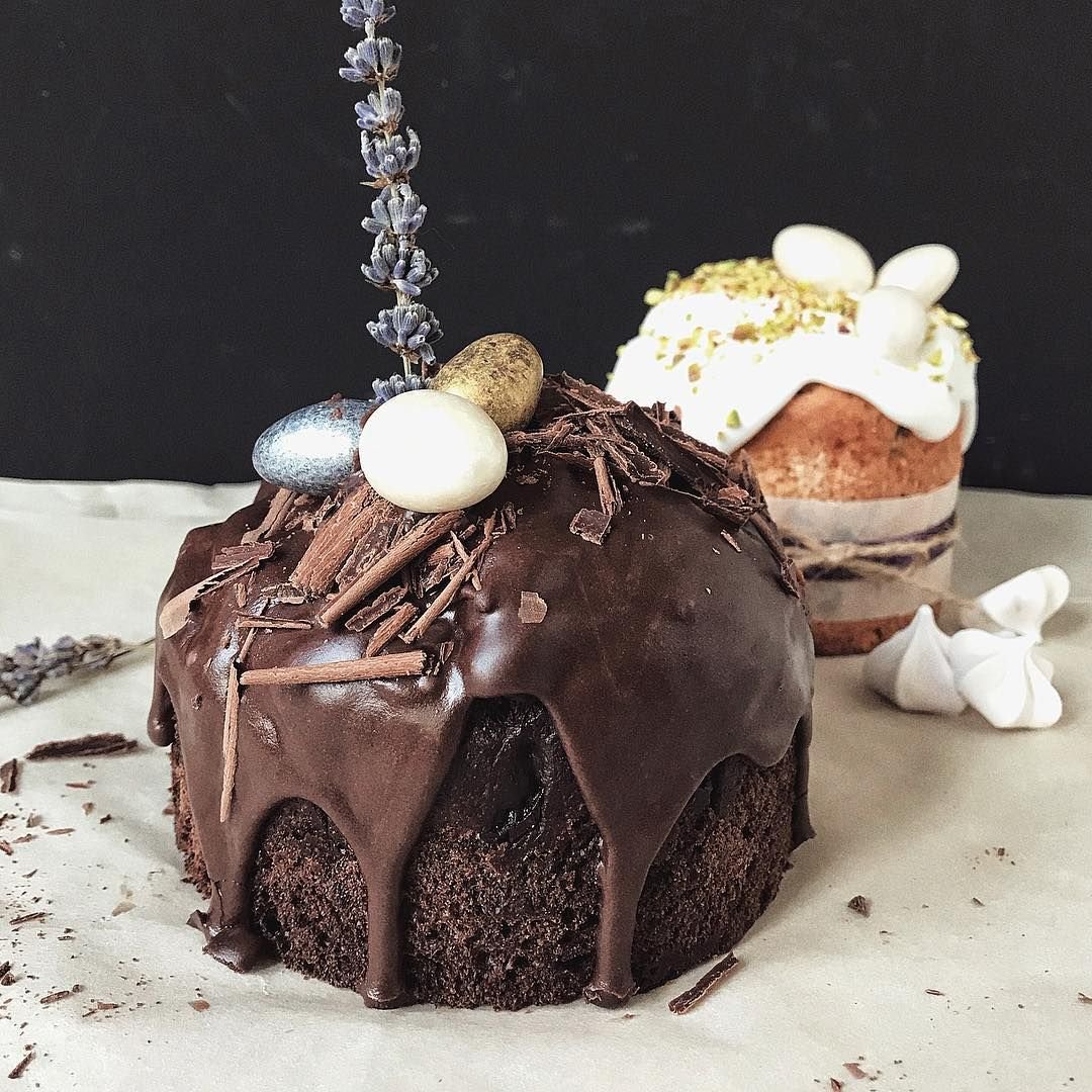 Кулич с шоколадом