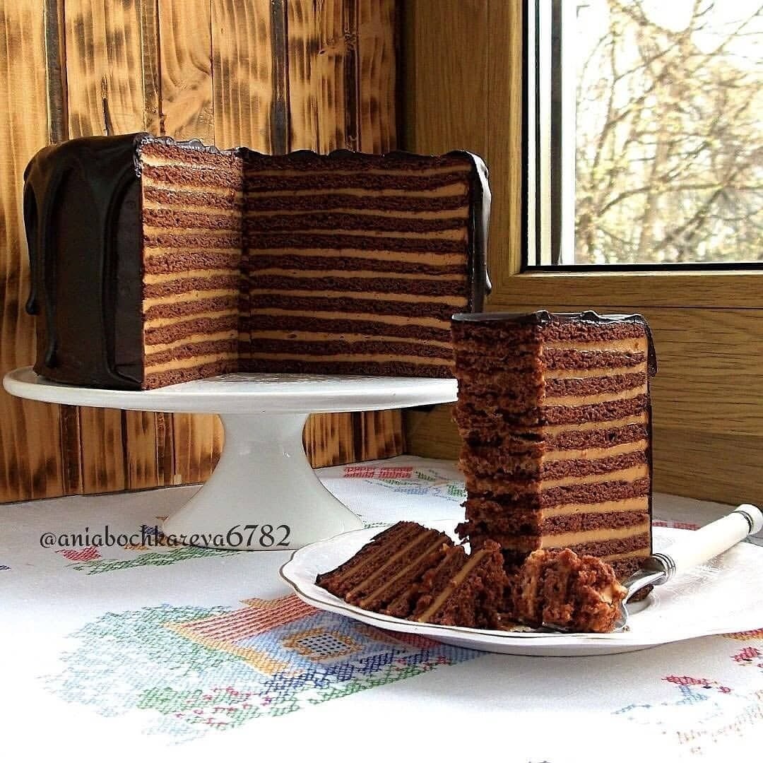 Шоколадно Карамельный медовик