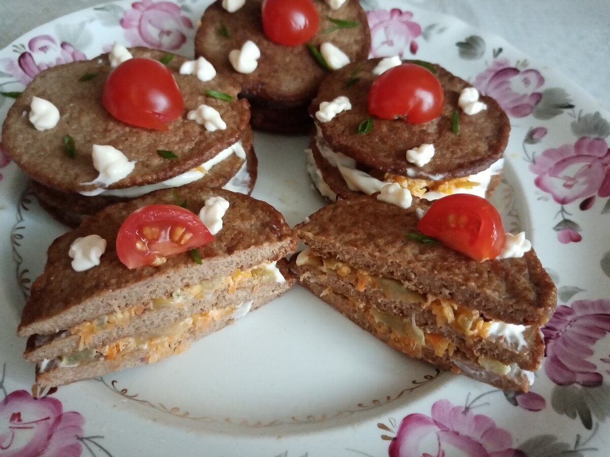 Кусочек печеночного торта