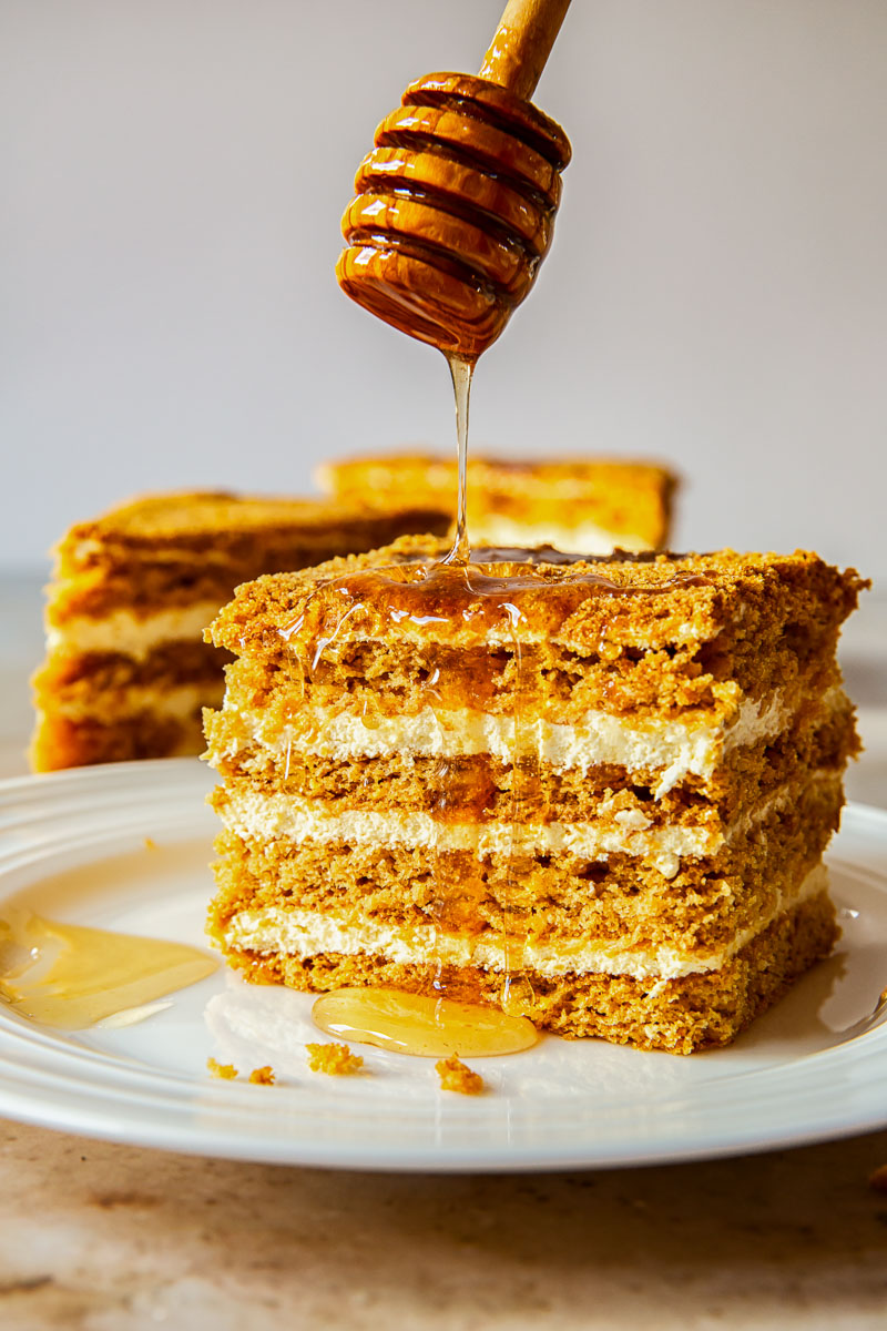 Торт с медовыми коржами