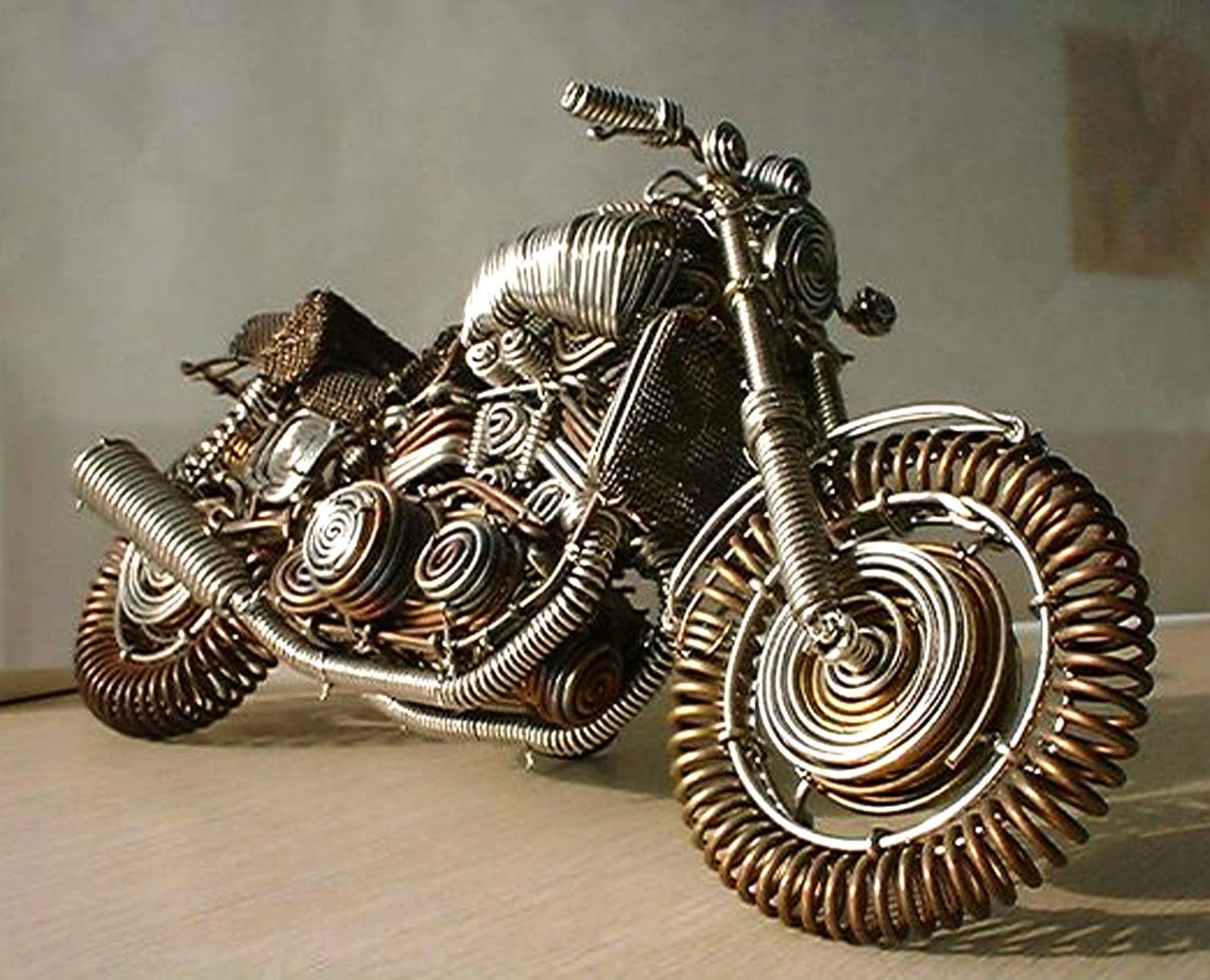 Сувенирный металл. Мотоцикл из металла. Необычные изделия из металла. Поделки из металла. Модельки мотоциклов из металла.