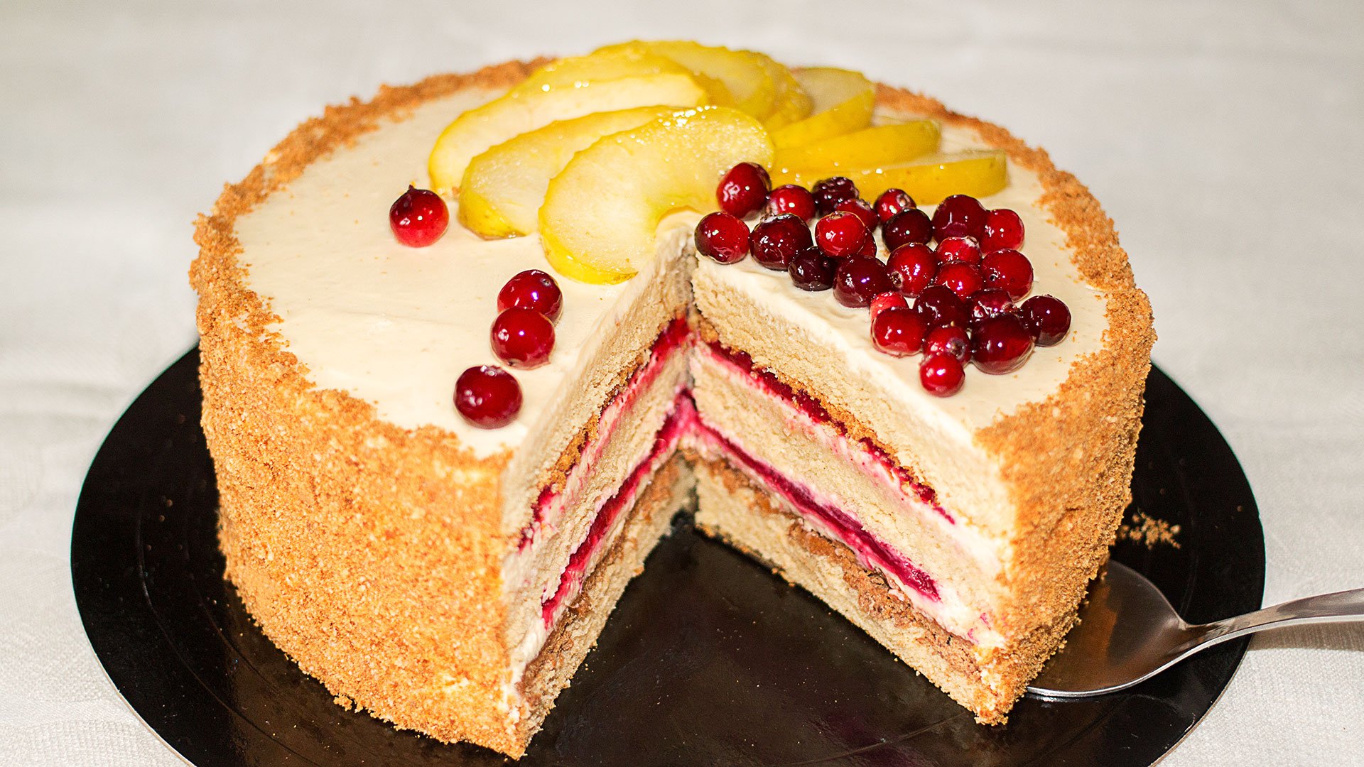 Бисквит с фруктами рецепт. Торт райское наслаждение. Бисквитный торт. Торт бисквитно кремовый. Фруктовый торт.