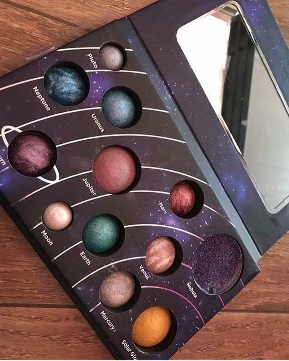 Палетка теней космос Astronomical