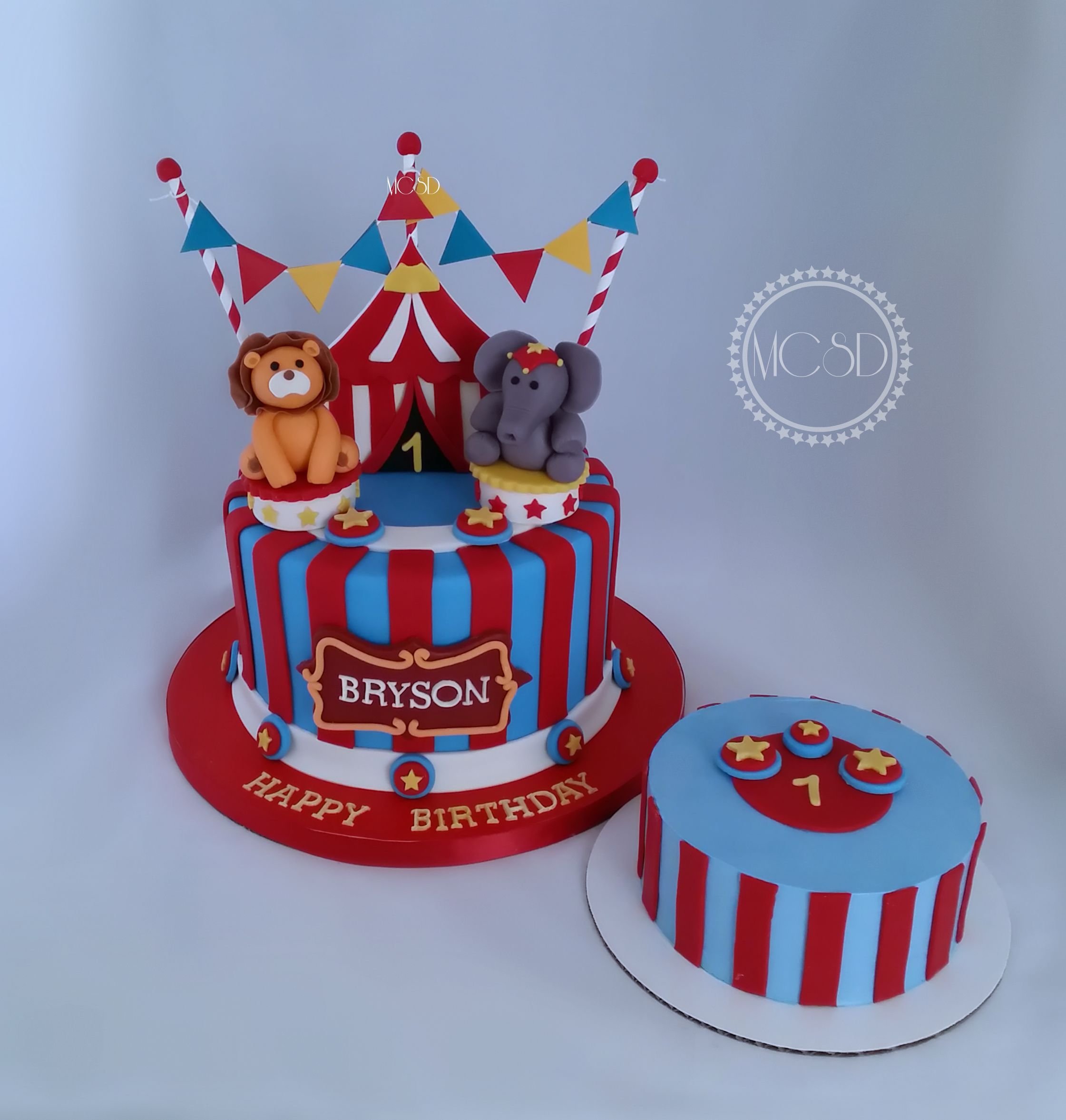 Цифровой цирк день рождения. Торт цирк. Торт в стиле цирк. Торт тематика цирк. Тортик в тематике цирк.