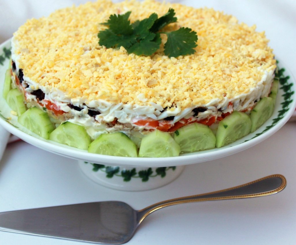 Зеленый торт с цветочками