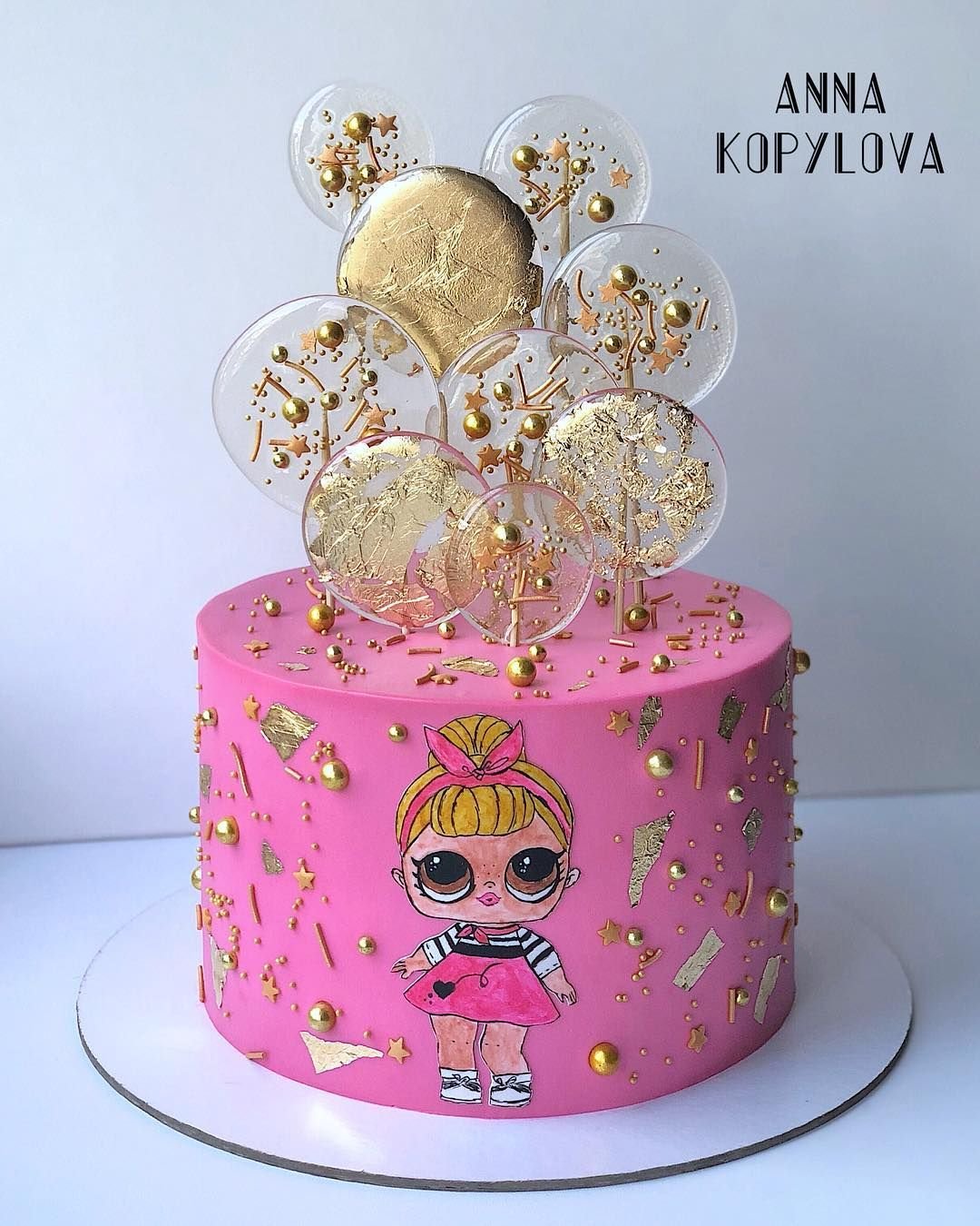 Торт ЛОЛ С леденцами