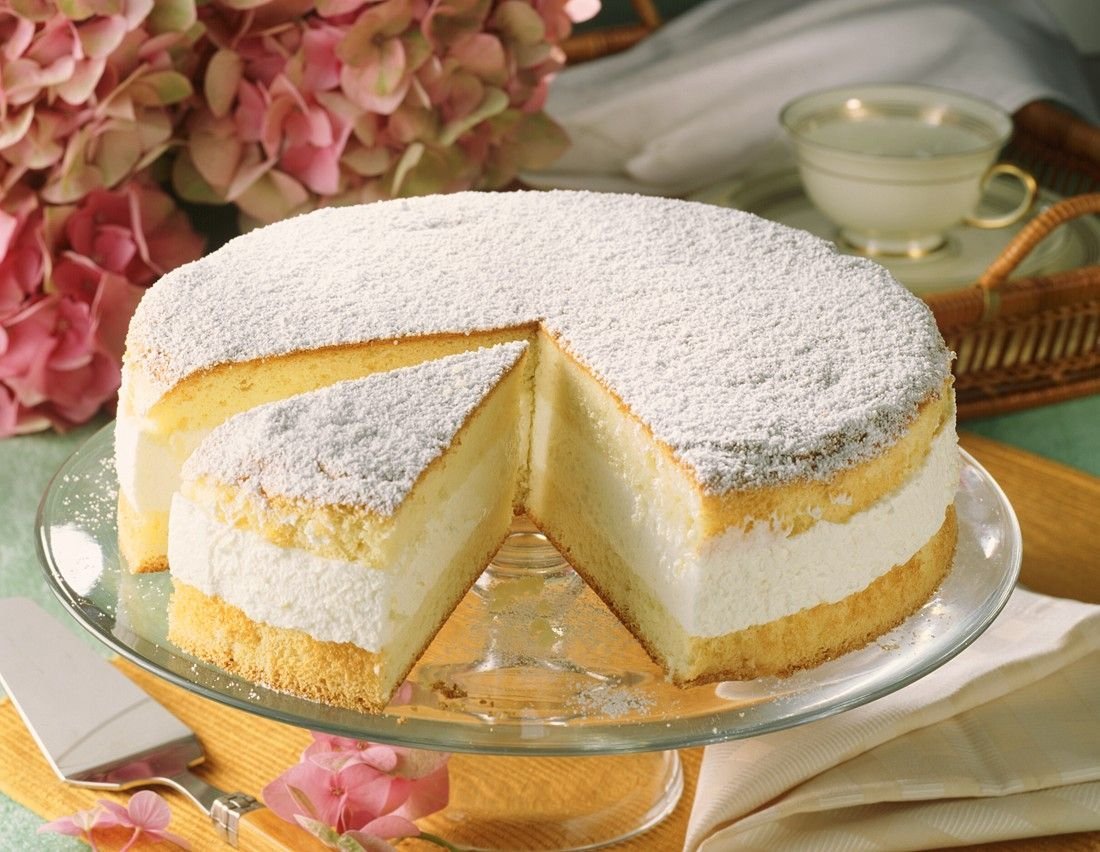 Торта "красный бархат" (Red Velvet).