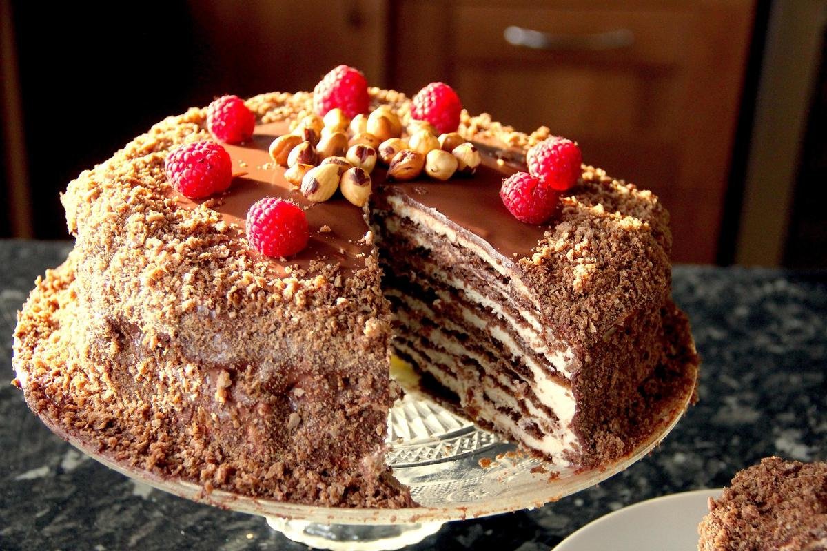 Торт детский с курицами