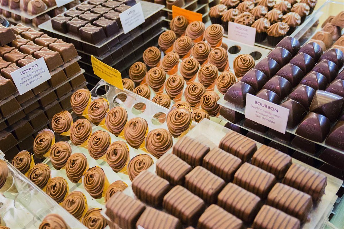 Бельгийский шоколад купить. Бельгийские конфеты. Бельгийский шоколад. Шоколад из Бельгии. Бельгийские шоколадки.
