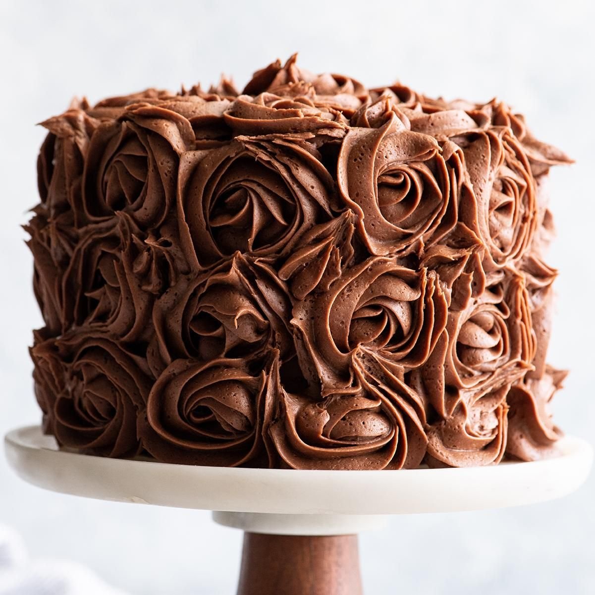 Украшение шоколадного торта