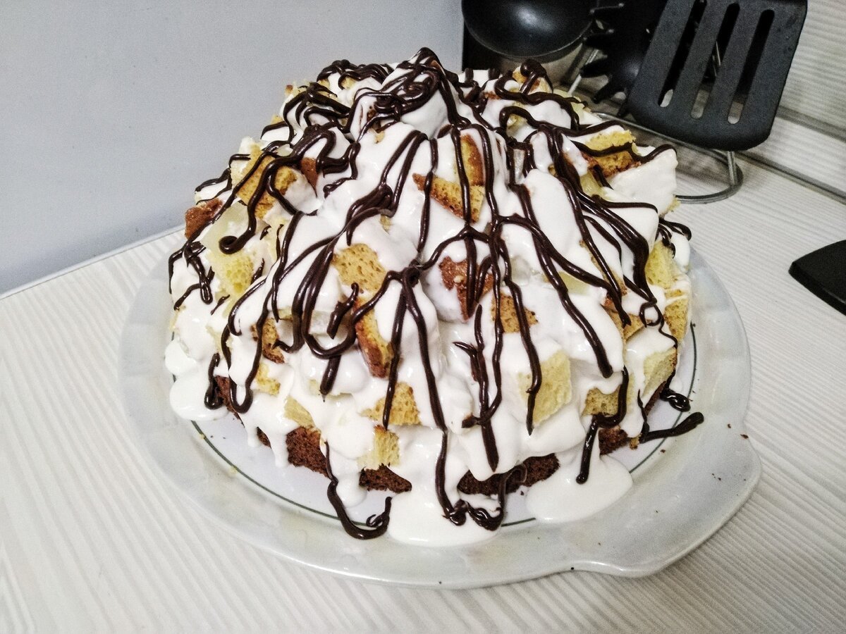 Панчо с персиками и грецкими орехами