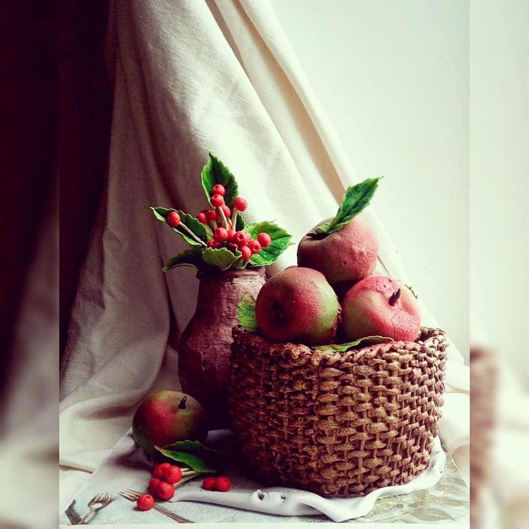 Торт корзина с яблоками