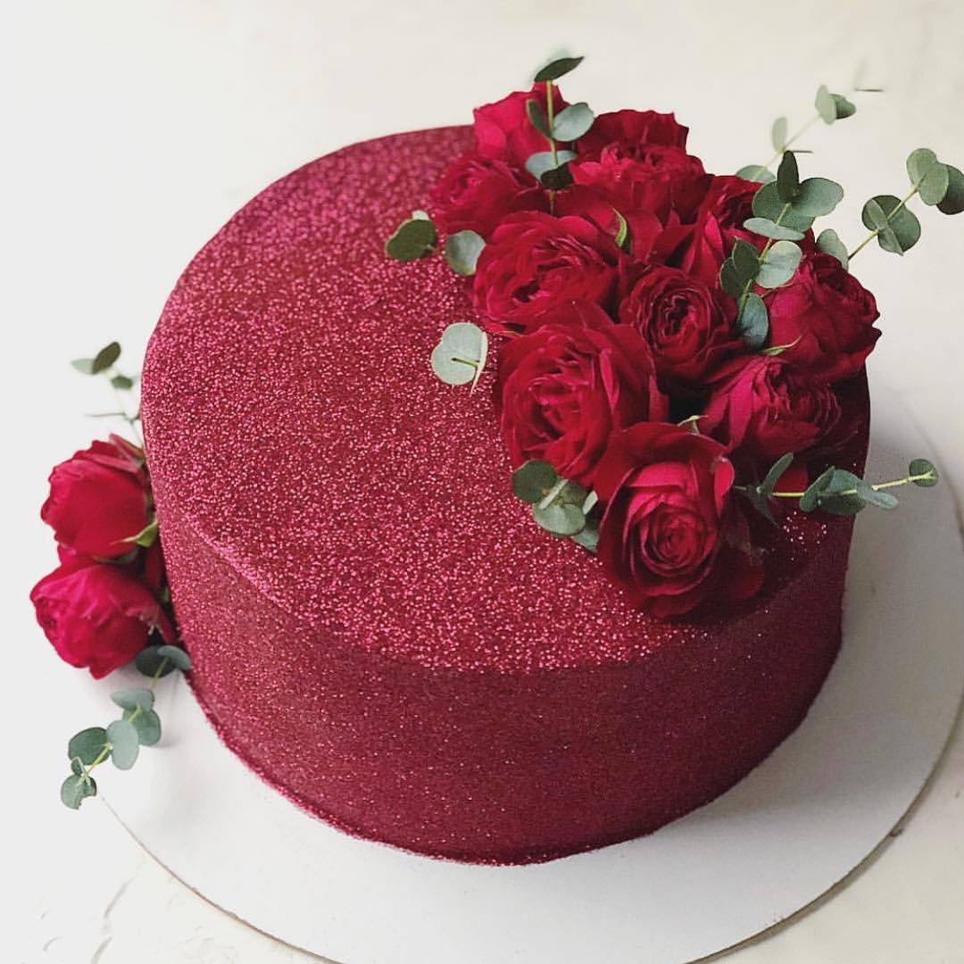 Розовый велюр торт