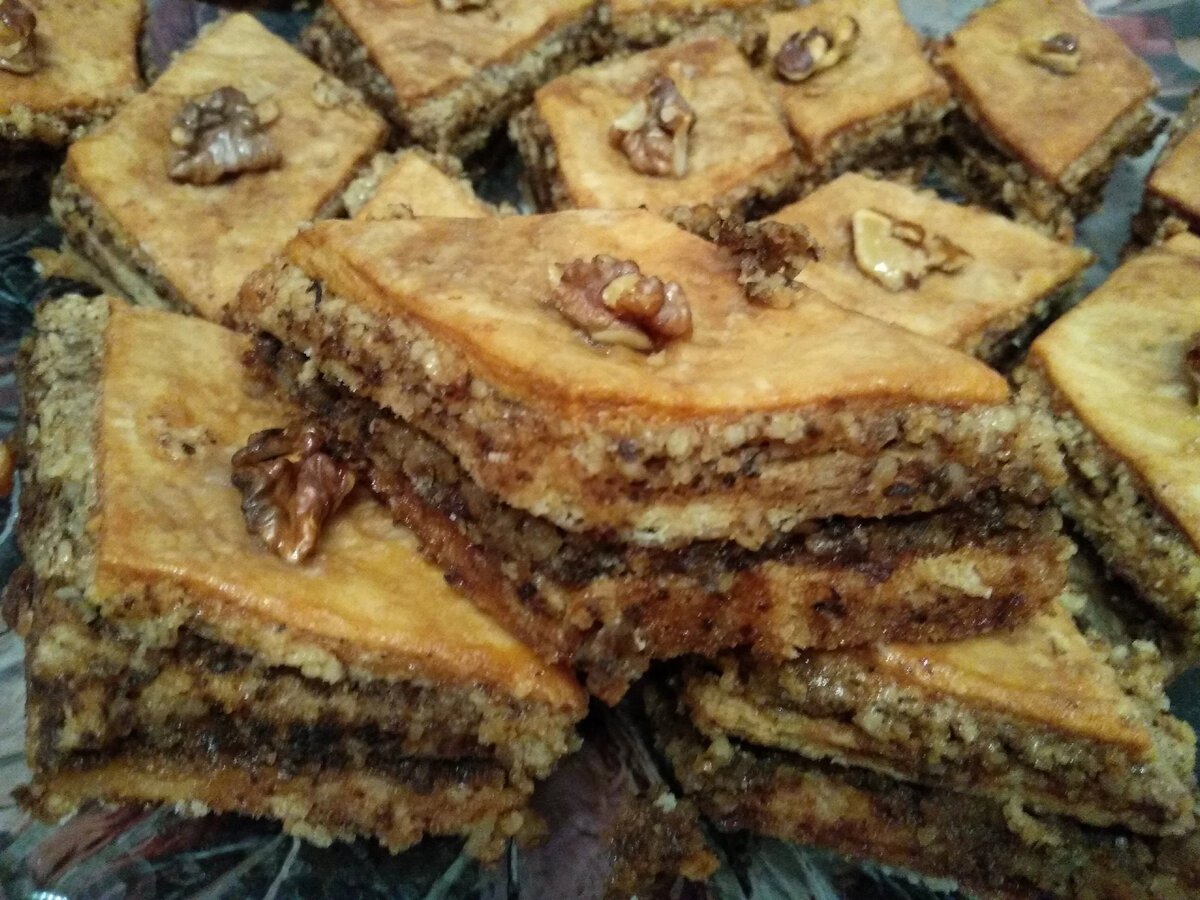 Пахлава Бакинская с грецким орехом