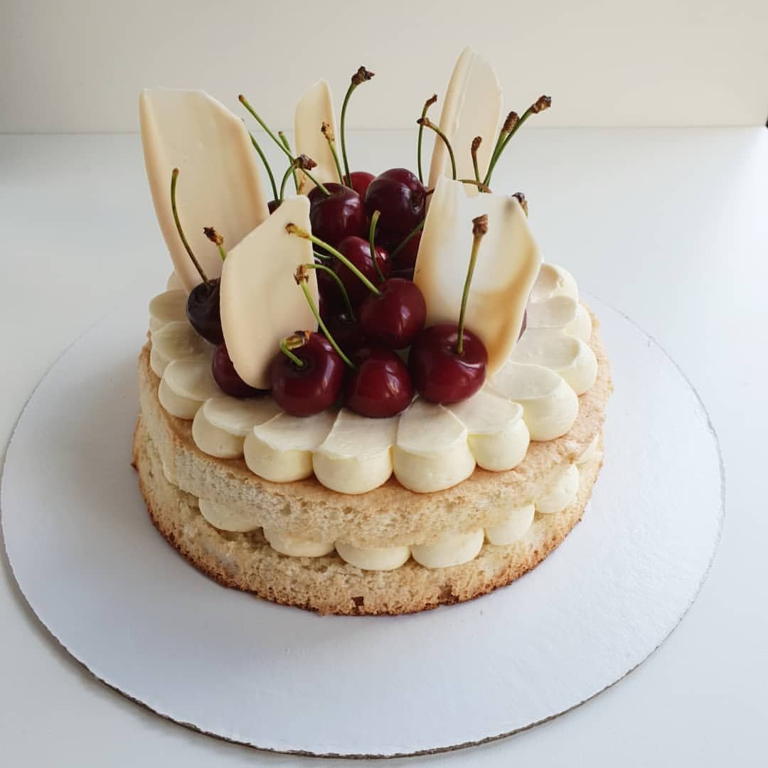 Миндальный Дакуаз