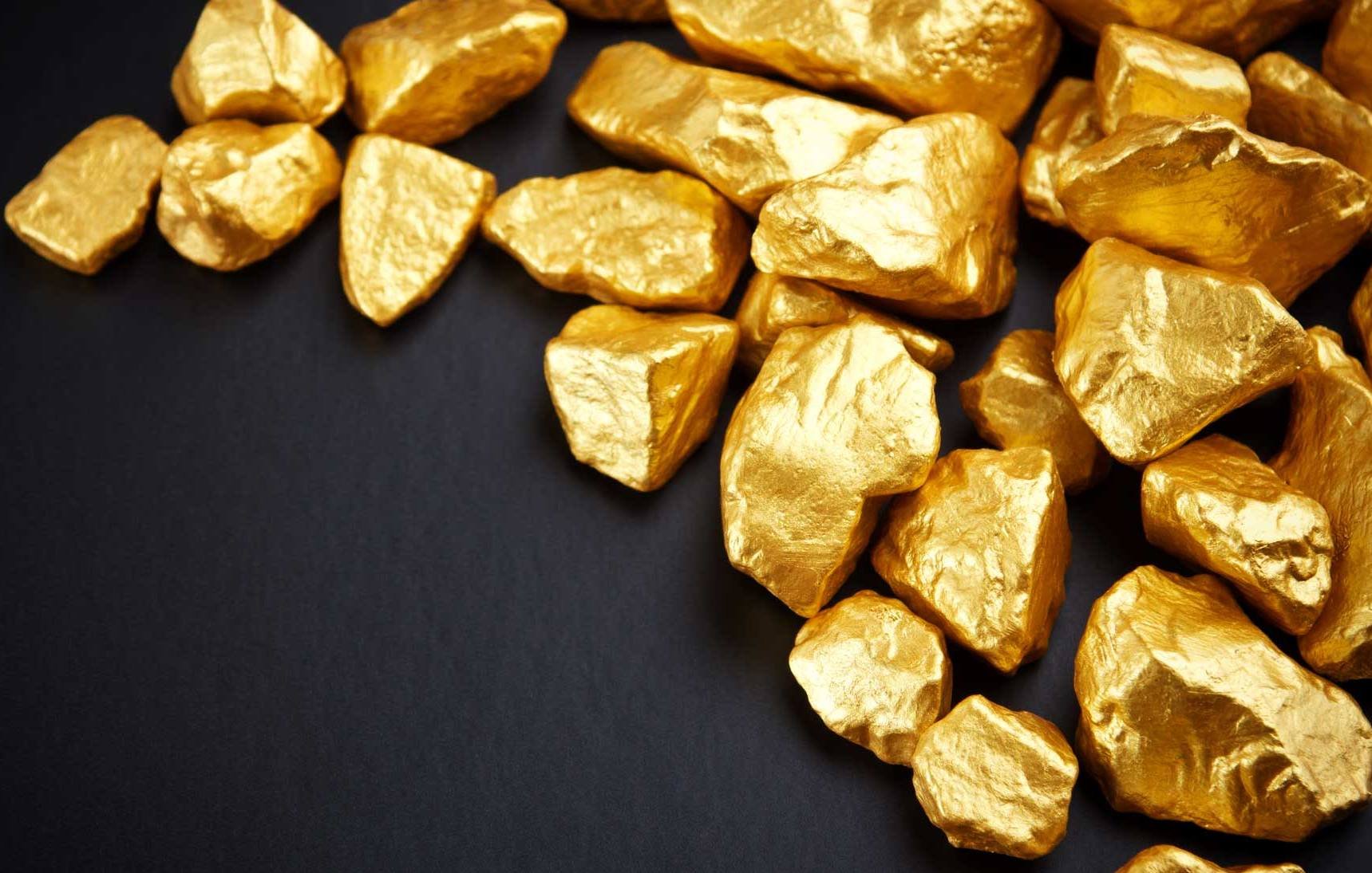 Какие есть драгоценные металлы. Золото. Россыпь золота. Золото металл. Природное золото.