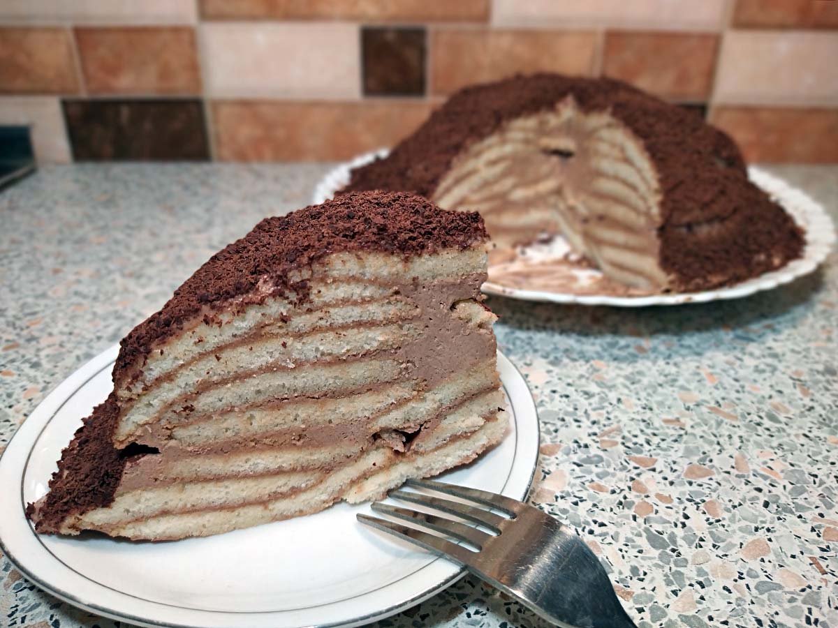 Торт с карамелью