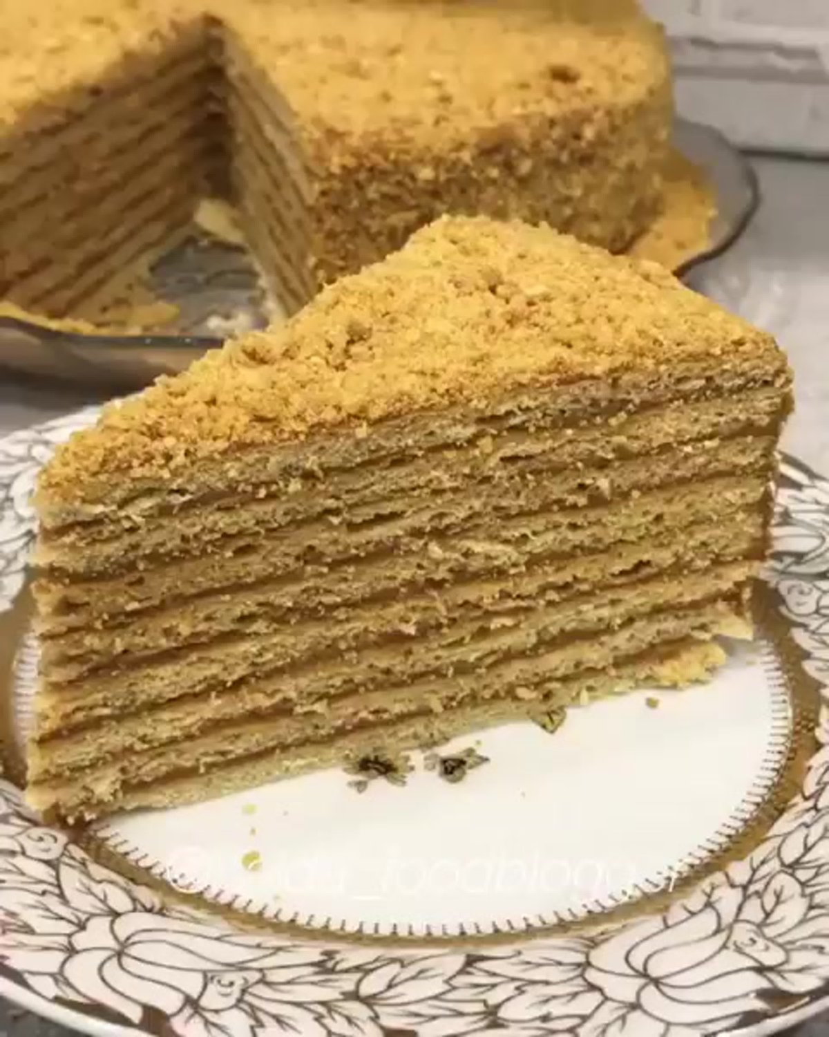 Муссовый тортик на крестины девочки