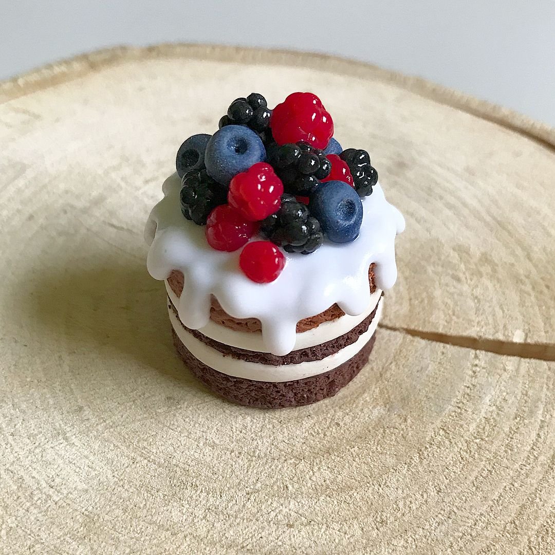 Вкусняшки из полимерной глины