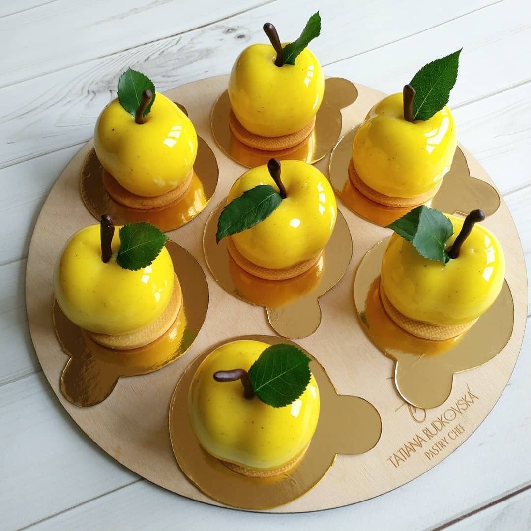 Форма для шарлотки с яблоками