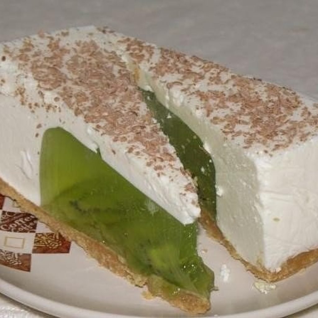 Заливной торт с фруктами