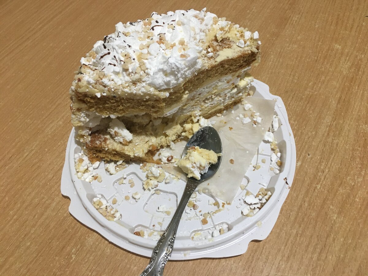 Торт скушать