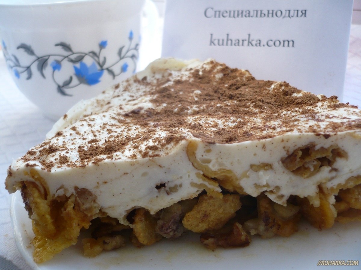 Торт из крекеров с киви