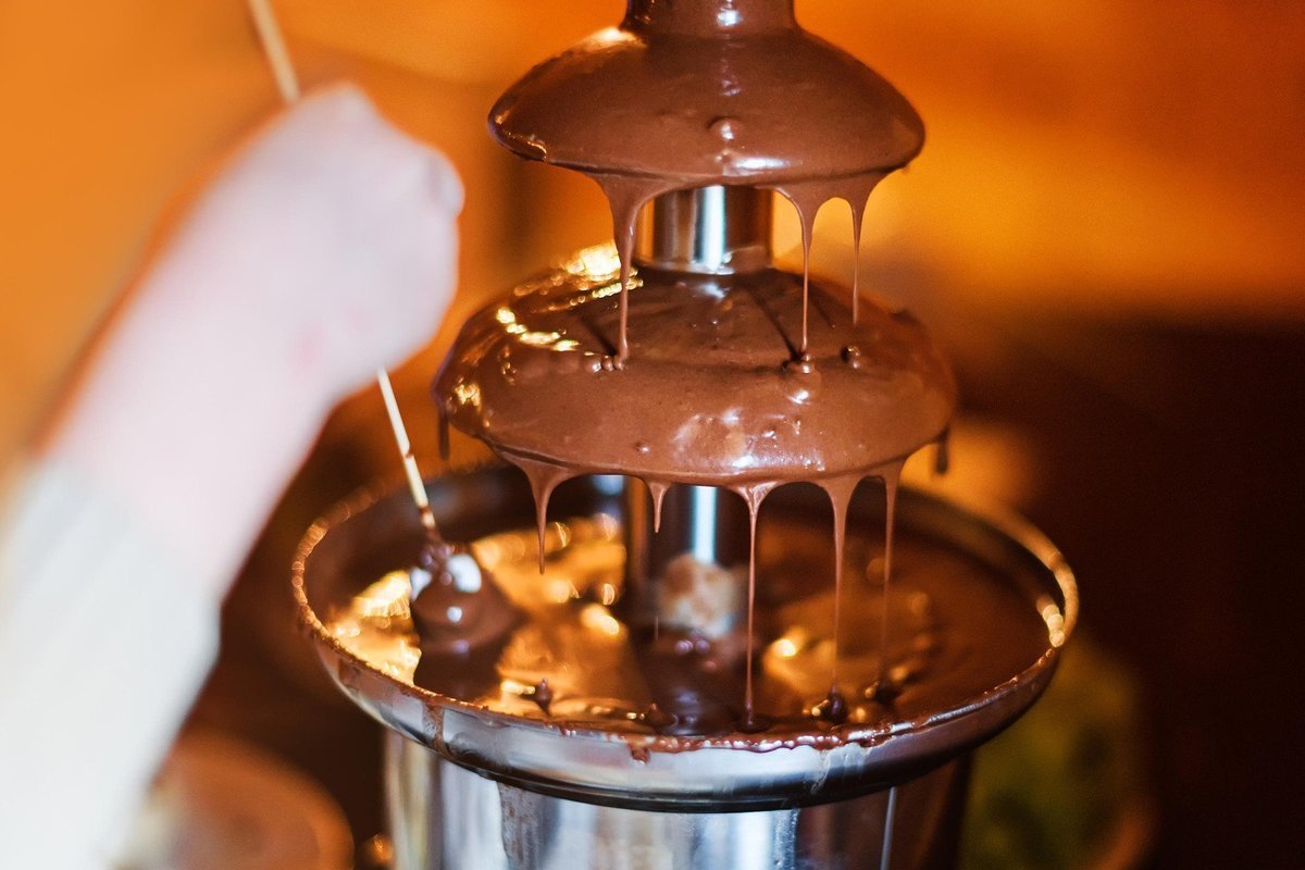 Chocolate Fondue Fountain
