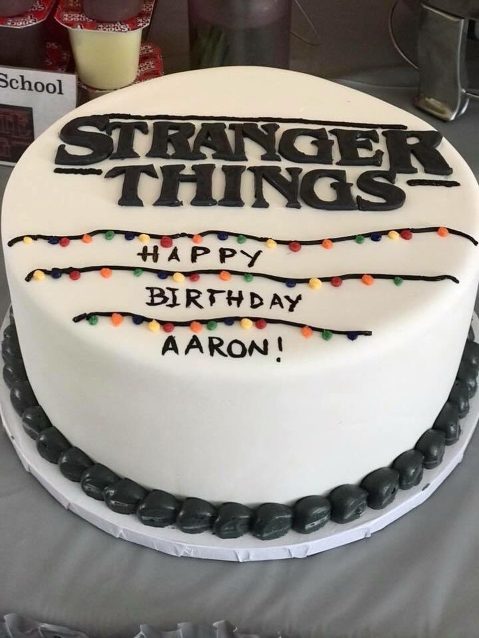 Торт stranger things