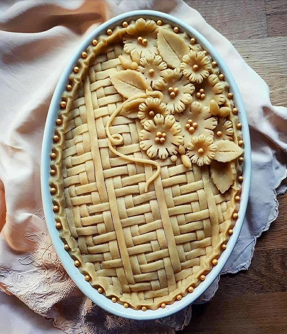 Украшения из теста для выпечки