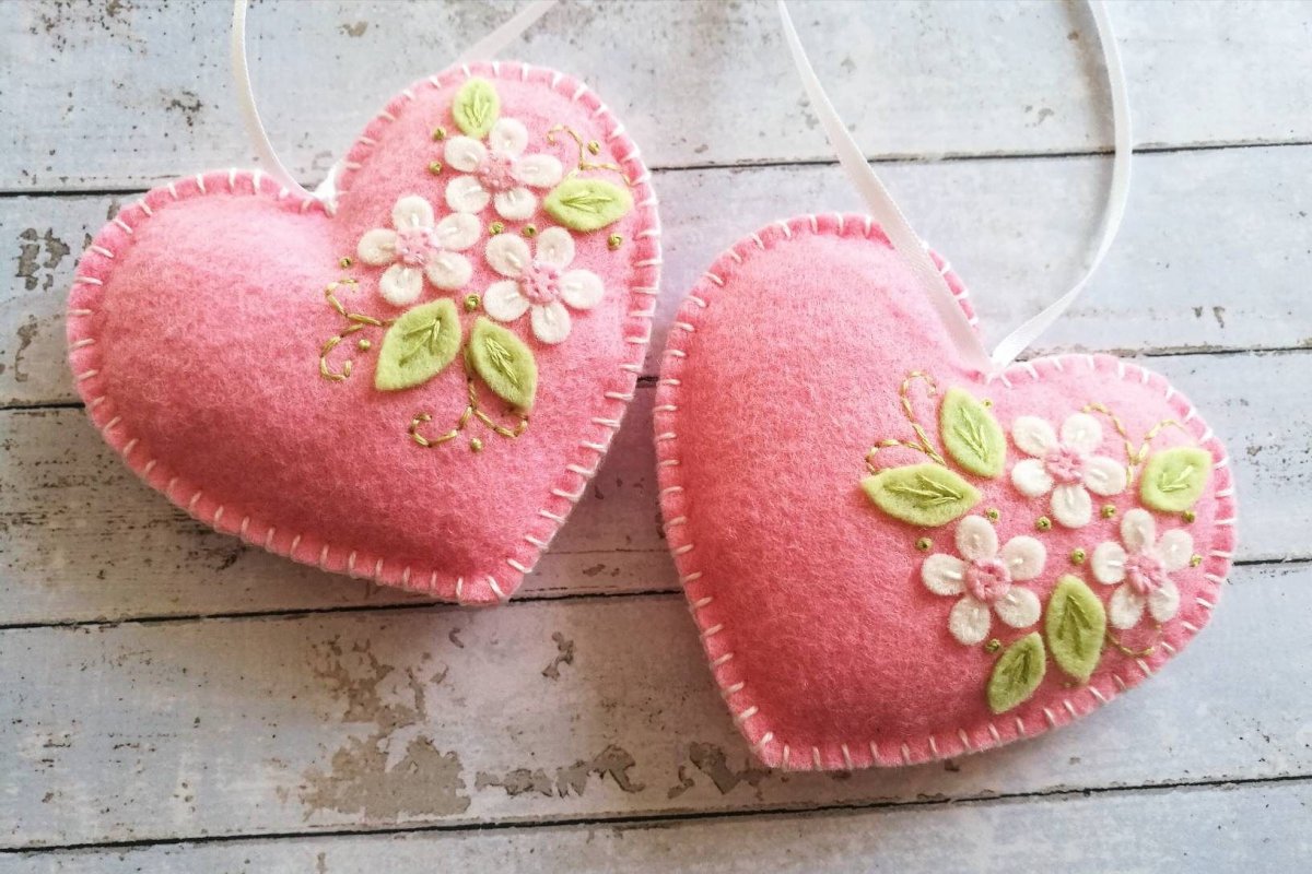 Сердечки из фетра