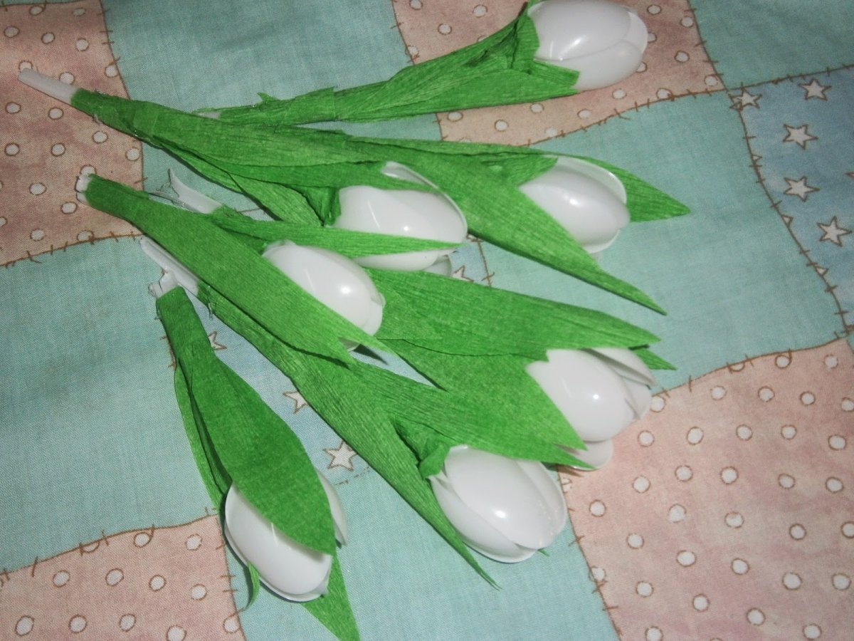 Подснежники из гофрированной бумаги