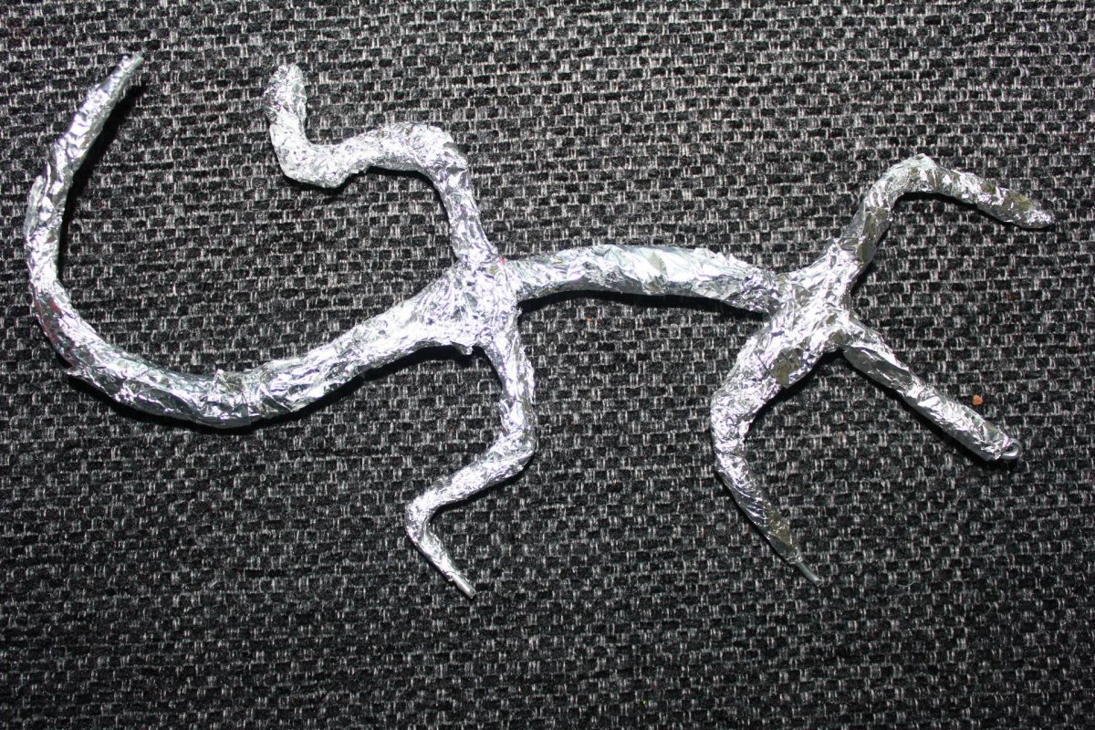 Фигурки из фольги